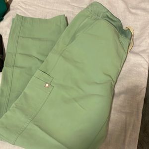 Figs Green Scrub Bottom Green